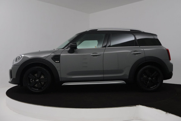 MINI Countryman 1.5 Cooper Business Edition Automaat (NAVIGATIE, CARPLAY, PARKEERSENSOREN, LED, CRUISE, SPORTSTOELEN)