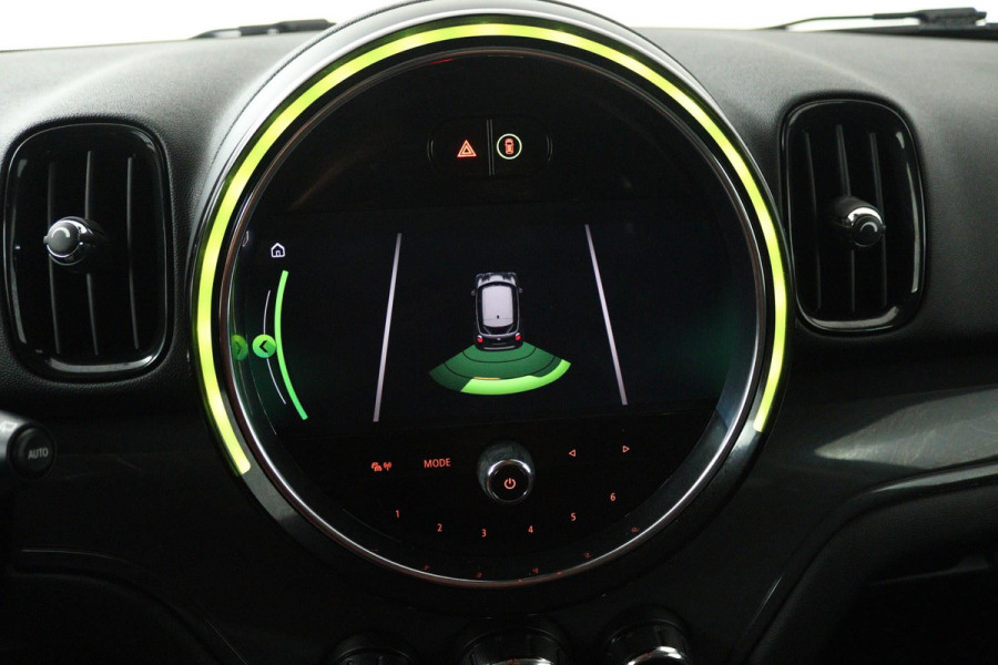 MINI Countryman 1.5 Cooper Business Edition Automaat (NAVIGATIE, CARPLAY, PARKEERSENSOREN, LED, CRUISE, SPORTSTOELEN)