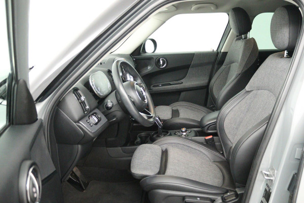 MINI Countryman 1.5 Cooper Business Edition Automaat (NAVIGATIE, CARPLAY, PARKEERSENSOREN, LED, CRUISE, SPORTSTOELEN)