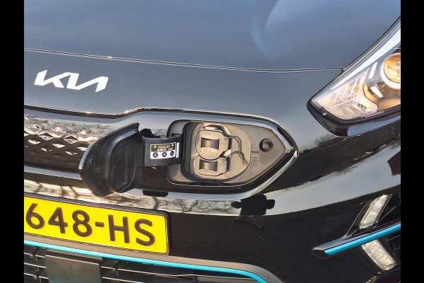 Kia e-Niro Edition 64 kWh Edition | SOH: 96,6% | Trekhaak | Climate | Camera | Navi | Leder Stof |