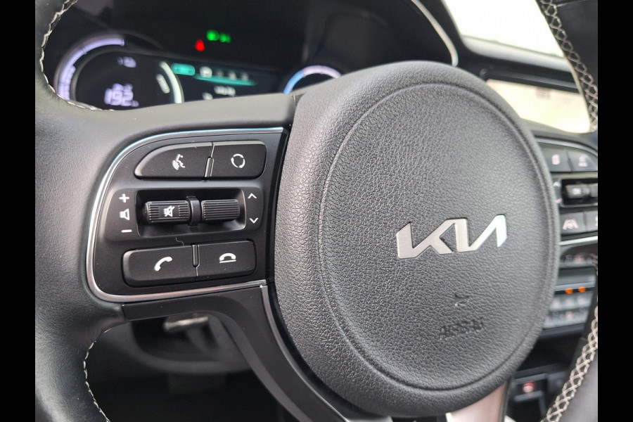 Kia e-Niro Edition 64 kWh Edition | SOH: 96,6% | Trekhaak | Climate | Camera | Navi | Leder Stof |