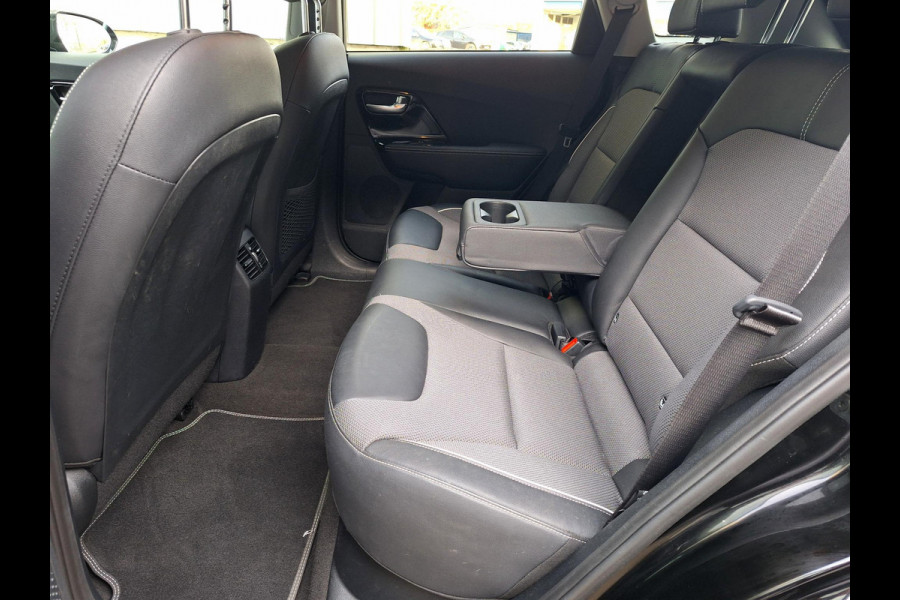 Kia e-Niro Edition 64 kWh Edition | SOH: 96,6% | Trekhaak | Climate | Camera | Navi | Leder Stof |