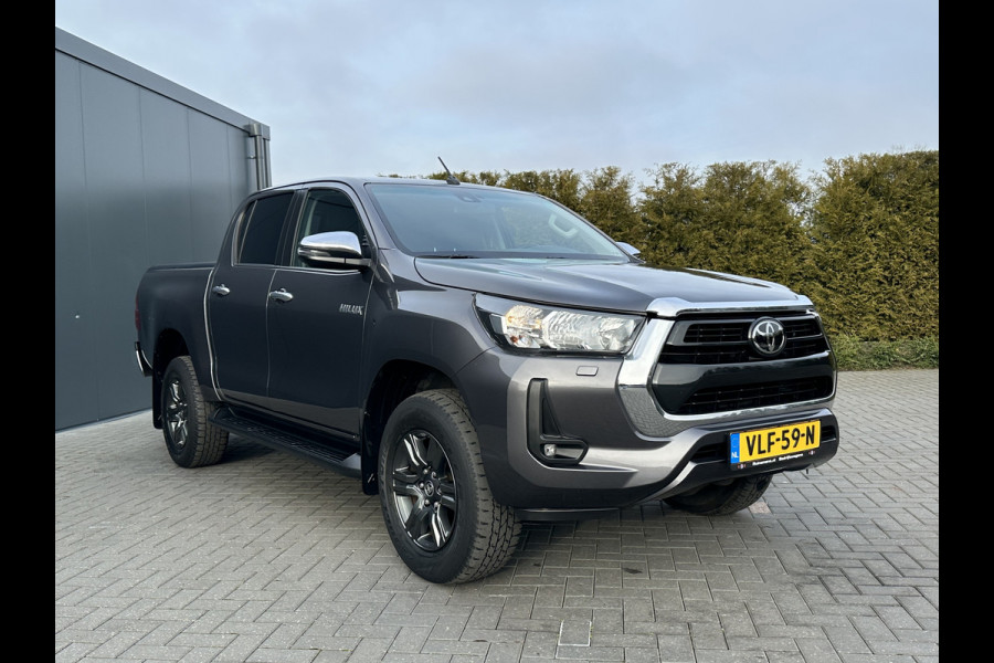 Toyota Hilux 2.4 D-4D AUTOMAAT / 4x4 / 1e EIG. / 3.500 KG AHG / CAMERA / TREKHAAK / ECC / ADAPTIVE CRUISE / CARPLAY