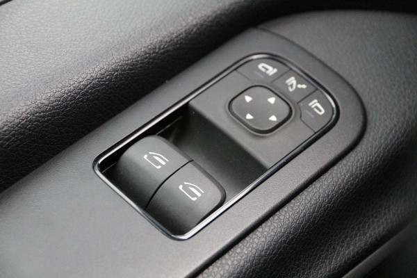 Mercedes-Benz Sprinter 319 CDI | Aut. | RWD | 2x Elektr. schuifdeuren | Uniek exemplaar!!