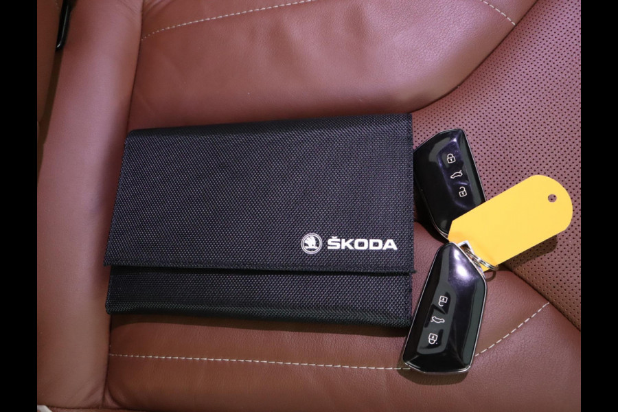 Škoda ENYAQ iV 60|Pano|Leder|Trekhaak|Warmtepomp|ACC|Camera|Head-Up Display