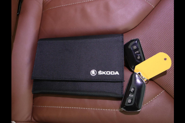 Škoda ENYAQ iV 60|Pano|Leder|Trekhaak|Warmtepomp|ACC|Camera|Head-Up Display