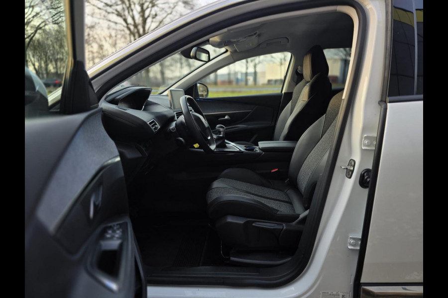 Peugeot 5008 1.2 PureTech Allure|Camera|Trekhaak|Stoelverw