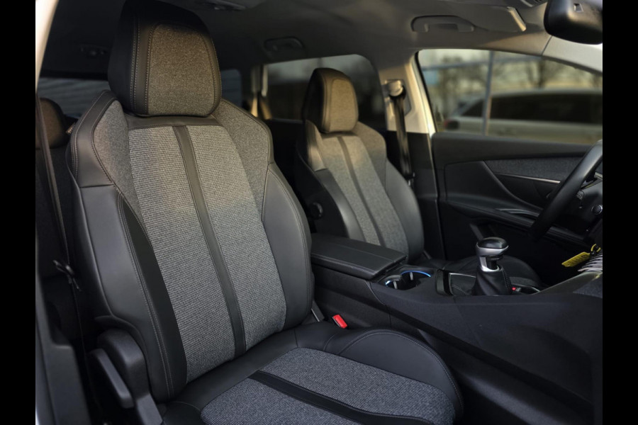 Peugeot 5008 1.2 PureTech Allure|Camera|Trekhaak|Stoelverw