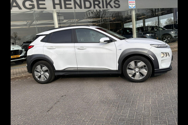 Hyundai Kona EV Fashion 64 kWh | SOH: 94,0% | 3 Fase | Climate | Adaptive CC | Navi | occasion