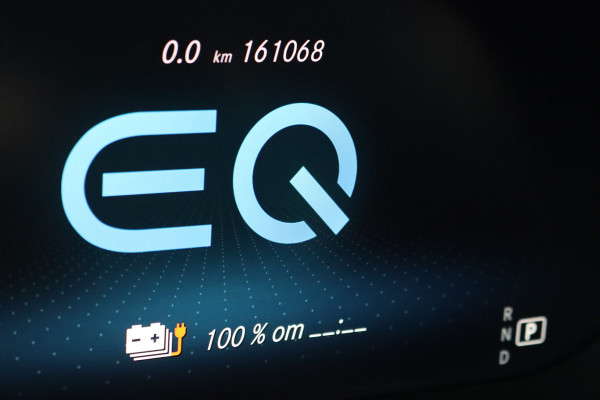 Mercedes-Benz GLC 300e 4MATIC AMG Line Premium+ | Luchtvering | Massage | Panoramadak | Trekhaak | Distronic+ | Stoelverwarming V+A | Memory | Surround Camera | Burmester | Augmented Reality |