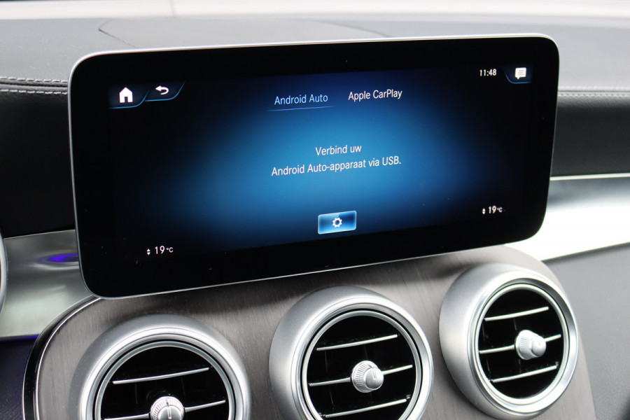 Mercedes-Benz GLC 300e 4MATIC AMG Line Premium+ | Luchtvering | Massage | Panoramadak | Trekhaak | Distronic+ | Stoelverwarming V+A | Memory | Surround Camera | Burmester | Augmented Reality |