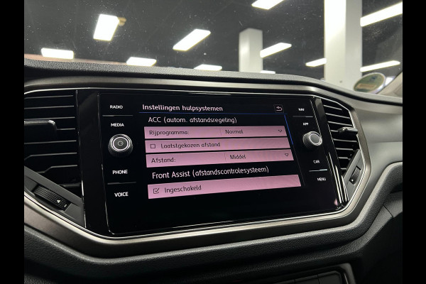 Volkswagen T-Roc 1.5 TSI Elek.koffer | Carplay | PDC | ACC |