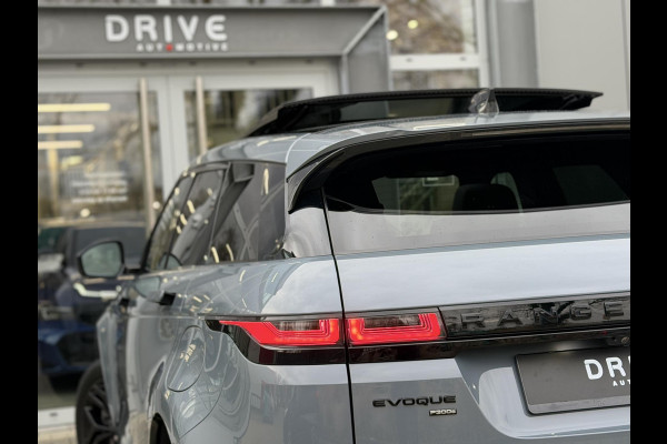 Land Rover Range Rover Evoque 1.5 P300e AWD R-Dynamic SE Black Style|Schuif/kantel dak|Meridian|Sfeer|Winterpakket