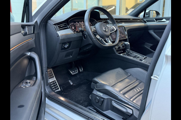 Volkswagen Passat Variant 1.5 TSI Highline Business R |Pano|Leer|360 Cam|Ad.Cruise|Sfeer