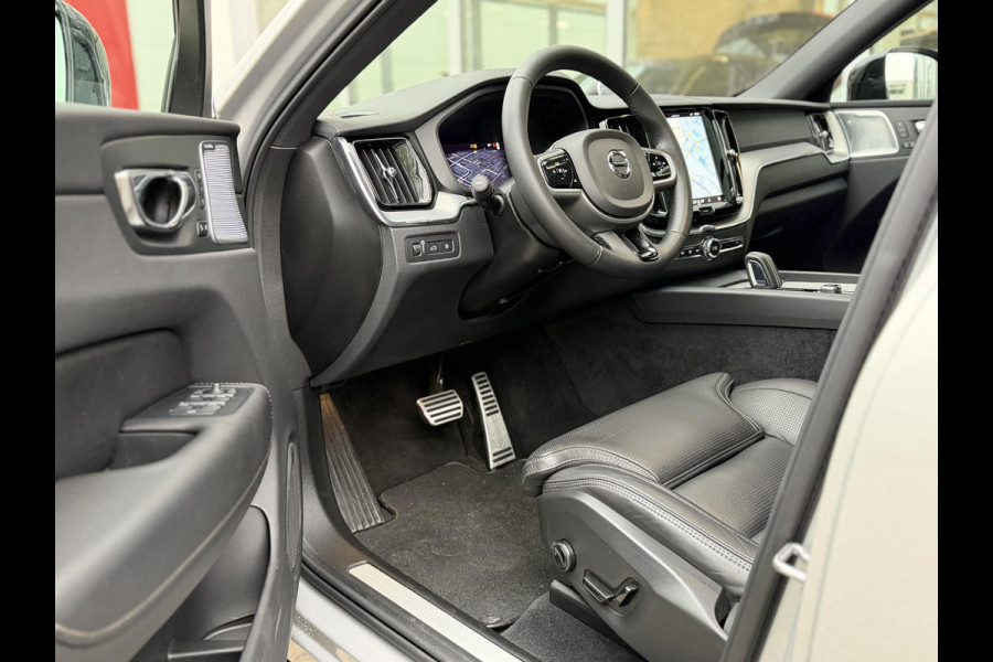 Volvo XC60 2.0 T8 Plug-in hybrid AWD R-Design |Facelift|Pano|Bowers & Wilkins|Stoel Ventilatie|Pilot Assist|Trekhaak