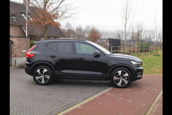 Volvo XC40 Recharge P8 AWD R-Design | SOH 92% | Panoramadak | Trekhaak | Apple Carplay | Cruise Control |