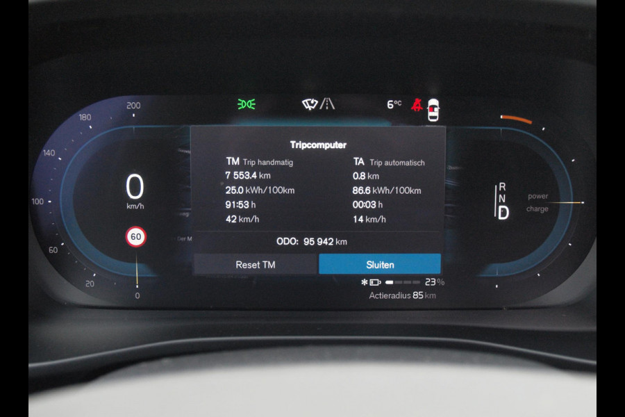 Volvo XC40 Recharge P8 AWD R-Design | SOH 92% | Panoramadak | Trekhaak | Apple Carplay | Cruise Control |