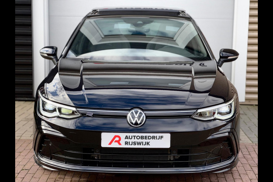 Volkswagen Golf 1.5 eTSI R-Line Pano/Matrix/IQ.Light