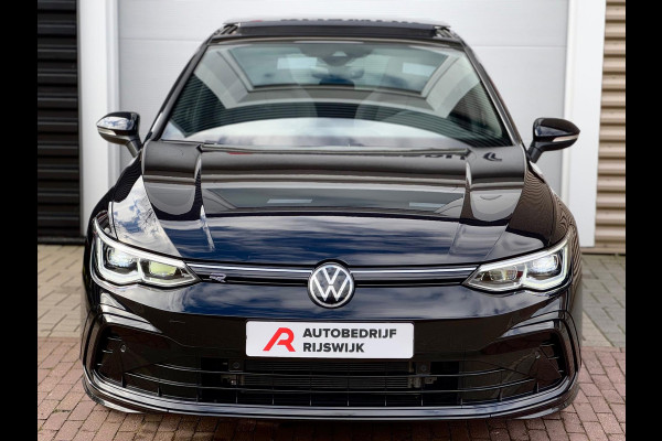Volkswagen Golf 1.5 eTSI R-Line Pano/Matrix/IQ.Light