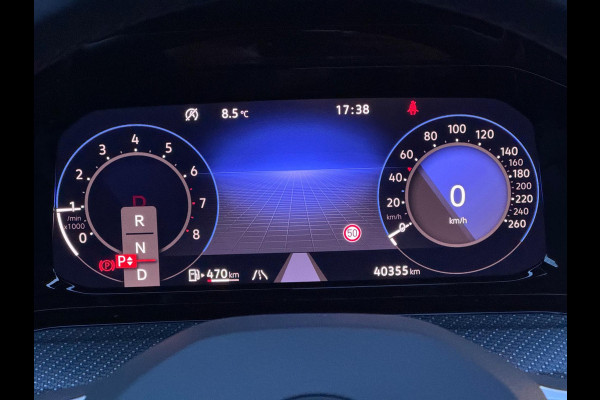 Volkswagen Golf 1.5 eTSI R-Line Pano/Matrix/IQ.Light