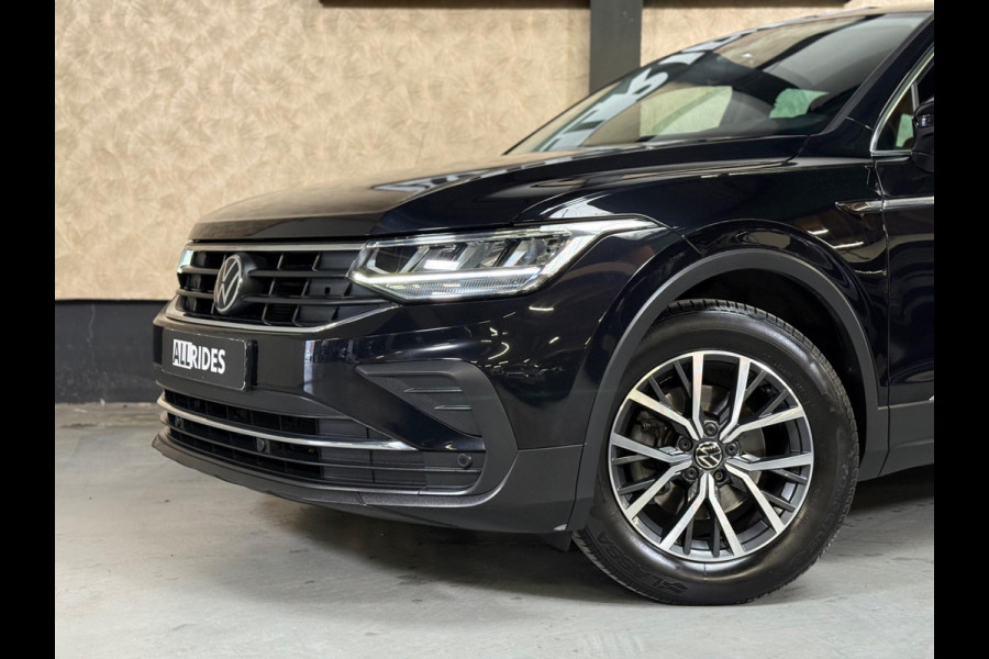 Volkswagen Tiguan 1.5 TSI Life Business | Camera | Stoel-/stuurverwarming | CarPlay | Massage | DAB
