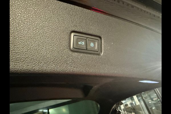 Audi Q8 55 TFSI quattro Pro Line+ S Line Pano|RS Seat|Trekhaak