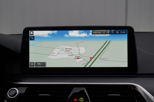 BMW 5 Serie Touring 530i Business Edition Plus / M-Sport / 34dkm NAP / Elek. Trekhaak / Pano / Harman Kardon / Nw.pr. € 94.000!