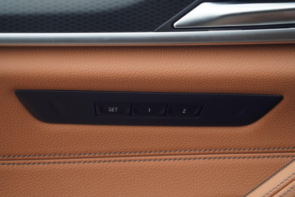 BMW 5 Serie Touring 530i Business Edition Plus / M-Sport / 34dkm NAP / Elek. Trekhaak / Pano / Harman Kardon / Nw.pr. € 94.000!