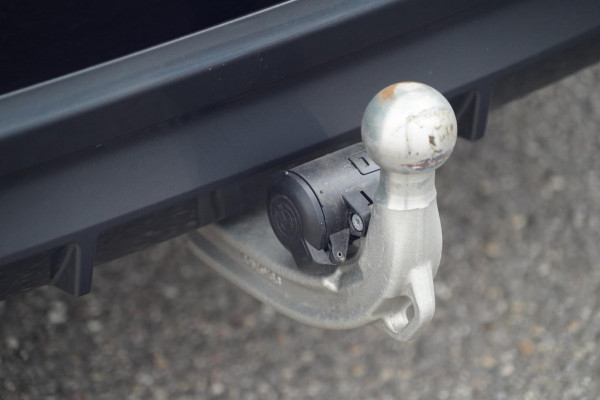 BMW 5 Serie Touring 530i Business Edition Plus / M-Sport / 34dkm NAP / Elek. Trekhaak / Pano / Harman Kardon / Nw.pr. € 94.000!