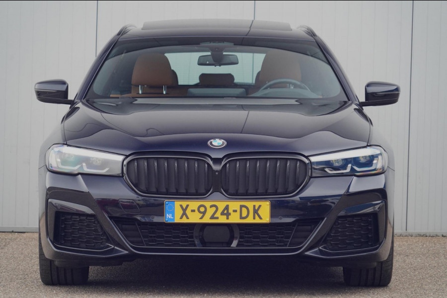 BMW 5 Serie Touring 530i Business Edition Plus / M-Sport / 34dkm NAP / Elek. Trekhaak / Pano / Harman Kardon / Nw.pr. € 94.000!