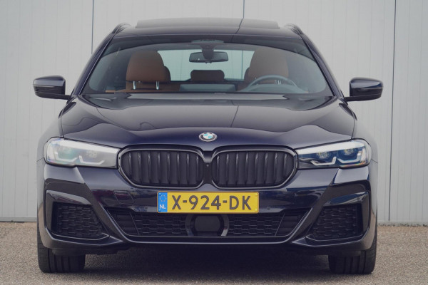 BMW 5 Serie Touring 530i Business Edition Plus / M-Sport / 34dkm NAP / Elek. Trekhaak / Pano / Harman Kardon / Nw.pr. € 94.000!