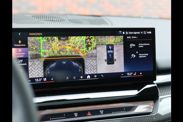 BMW 5 Serie Touring 550e xDrive | M performance - Pano - B&W - Trekhaak