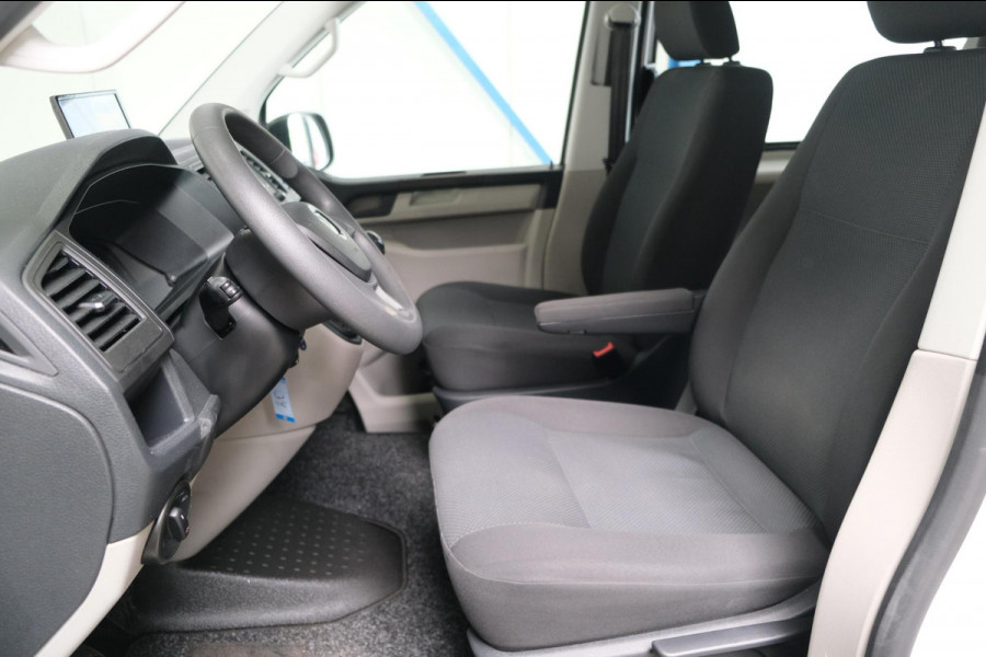 Volkswagen Transporter 2.0 TDI 150 PK L2H1 DC - N.A.P. Airco, Cruise, PDC, Trekhaak.