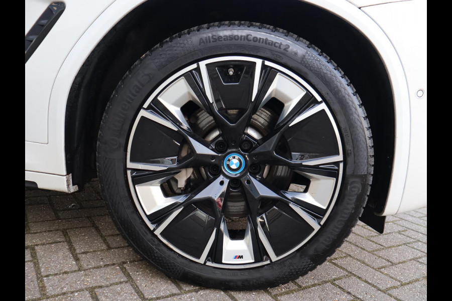 BMW iX3 M-SPORT HIGH EXECUTIVE SHADOW LINE PACK 80 KWH + PANORAMA | 360 CAMERA | HEAD-UP | ORIG. NL