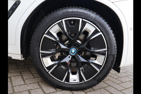 BMW iX3 M-SPORT HIGH EXECUTIVE SHADOW LINE PACK 80 KWH + PANORAMA | 360 CAMERA | HEAD-UP | ORIG. NL