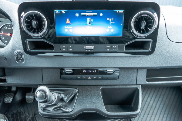 Mercedes-Benz Sprinter 317 CDI L4H2 | Mbux | Facelift | Navi | 360° camera | Adapt.Cruise