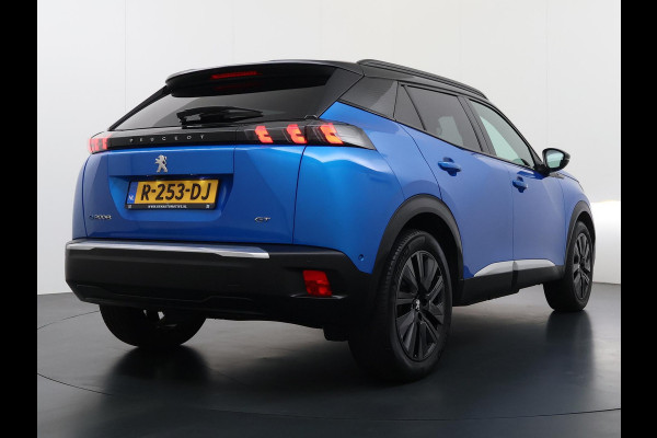 Peugeot e-2008 EV GT Pack 50 kWh VAN € 20.900,- VOOR € 18.440,- UW LENTEVOORDEEL € 2.460,-! |SOH 90% | 3-Fase boordlader | Warmtepomp | Open Panoramadak | Camera | Stoelverwarming | Adaptieve Cruise Control | Full Option | Dealeronderhouden | Inclusief 12 mnd BOVAG garantie |