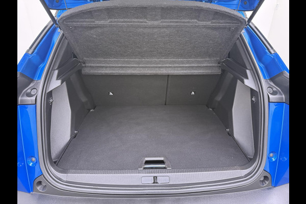 Peugeot e-2008 EV GT Pack 50 kWh VAN € 20.900,- VOOR € 18.440,- UW LENTEVOORDEEL € 2.460,-! |SOH 90% | 3-Fase boordlader | Warmtepomp | Open Panoramadak | Camera | Stoelverwarming | Adaptieve Cruise Control | Full Option | Dealeronderhouden | Inclusief 12 mnd BOVAG garantie |