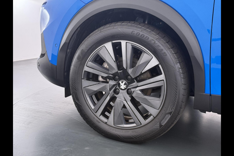 Peugeot e-2008 EV GT Pack 50 kWh VAN € 20.900,- VOOR € 18.440,- UW LENTEVOORDEEL € 2.460,-! |SOH 90% | 3-Fase boordlader | Warmtepomp | Open Panoramadak | Camera | Stoelverwarming | Adaptieve Cruise Control | Full Option | Dealeronderhouden | Inclusief 12 mnd BOVAG garantie |