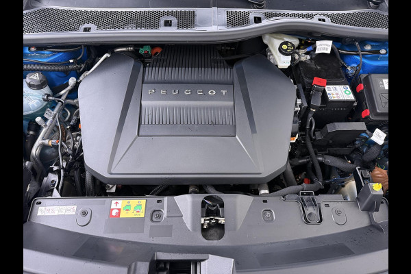 Peugeot e-2008 EV GT Pack 50 kWh VAN € 20.900,- VOOR € 18.440,- UW LENTEVOORDEEL € 2.460,-! |SOH 90% | 3-Fase boordlader | Warmtepomp | Open Panoramadak | Camera | Stoelverwarming | Adaptieve Cruise Control | Full Option | Dealeronderhouden | Inclusief 12 mnd BOVAG garantie |