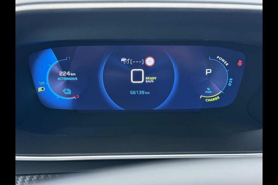 Peugeot e-2008 EV GT Pack 50 kWh VAN € 20.900,- VOOR € 18.440,- UW LENTEVOORDEEL € 2.460,-! |SOH 90% | 3-Fase boordlader | Warmtepomp | Open Panoramadak | Camera | Stoelverwarming | Adaptieve Cruise Control | Full Option | Dealeronderhouden | Inclusief 12 mnd BOVAG garantie |