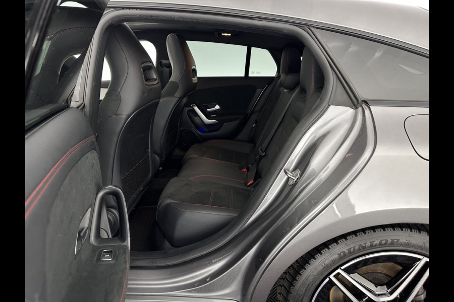 Mercedes-Benz CLA-Klasse Shooting Brake 180 AMG-Line Business Solution (INCL-BTW) *PANO | LEATHER-MICROFIBRE | FULL-LED | AMBIENTLIGHT | BLINDSPOT | HEATED-SPORTSEATS | WIDESCREEN-DIGICOCKPIT | DAB+ | NAVI-FULLMAP | CAMERA | PRIVACYGLASS | 18''ALU*