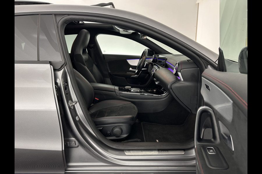 Mercedes-Benz CLA-Klasse Shooting Brake 180 AMG-Line Business Solution (INCL-BTW) *PANO | LEATHER-MICROFIBRE | FULL-LED | AMBIENTLIGHT | BLINDSPOT | HEATED-SPORTSEATS | WIDESCREEN-DIGICOCKPIT | DAB+ | NAVI-FULLMAP | CAMERA | PRIVACYGLASS | 18''ALU*