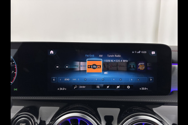 Mercedes-Benz CLA-Klasse Shooting Brake 180 AMG-Line Business Solution (INCL-BTW) *PANO | LEATHER-MICROFIBRE | FULL-LED | AMBIENTLIGHT | BLINDSPOT | HEATED-SPORTSEATS | WIDESCREEN-DIGICOCKPIT | DAB+ | NAVI-FULLMAP | CAMERA | PRIVACYGLASS | 18''ALU*