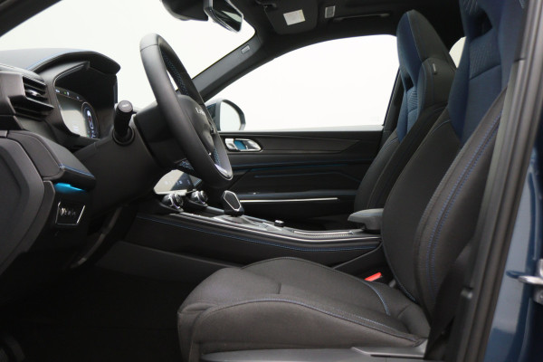 Lynk & Co 01 1.5 360° Camera, Panoramadak, Zwarte hemel, ACC, Apple Carplay, DAB, 20''