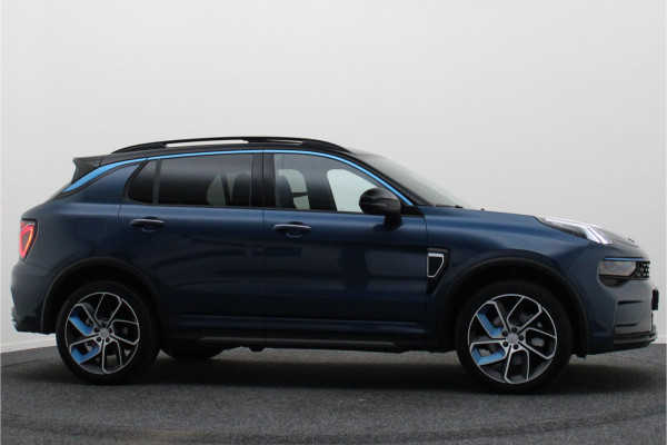 Lynk & Co 01 1.5 360° Camera, Panoramadak, Zwarte hemel, ACC, Apple Carplay, DAB, 20''