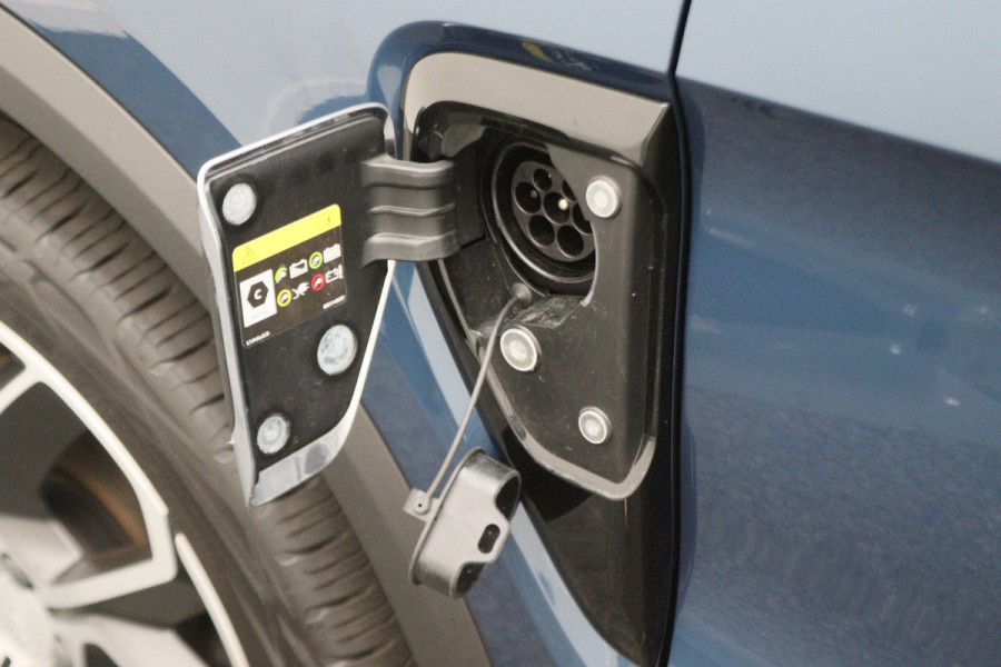 Lynk & Co 01 1.5 360° Camera, Panoramadak, Zwarte hemel, ACC, Apple Carplay, DAB, 20''