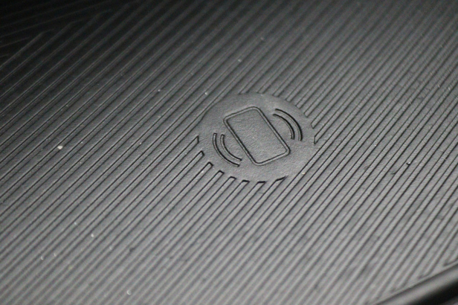 Lynk & Co 01 1.5 360° Camera, Panoramadak, Zwarte hemel, ACC, Apple Carplay, DAB, 20''