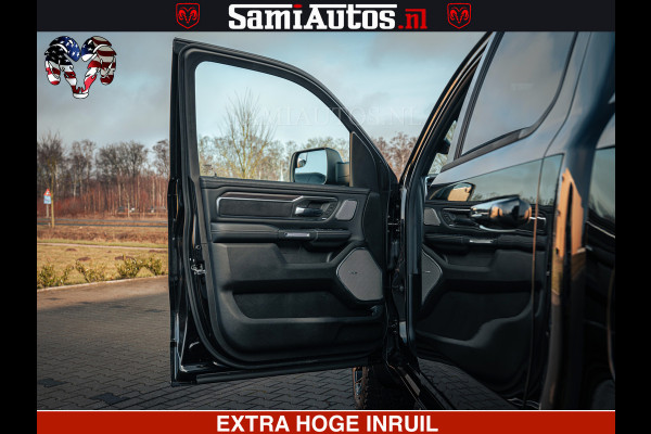 Dodge Ram 1500 Night Premium | Full Option | De Meest Luxe Pick-Up in zijn Klasse | Comfortabele Dubbele Cabine met Royale 5 Zitplaatsen | BPM vrij | Nu Leverbaar uit Voorraad | Voorraad Nr 2200 - 0886