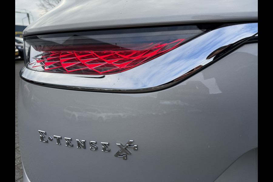 DS Ds 7 Crossback 300pk 4x4 Opera (Elektrisch Schuifdak - Trekhaak - Elektrische Klep - Leder incl verwarming/koeling/massage/geheugen - DS LED -